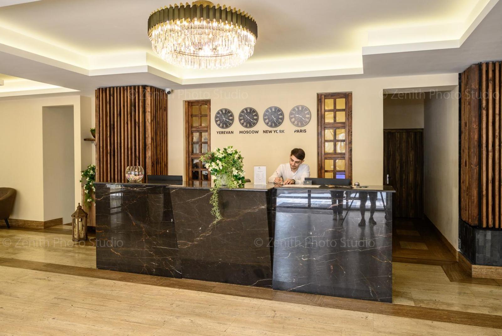 Nacho Hotel Jerevan Buitenkant foto